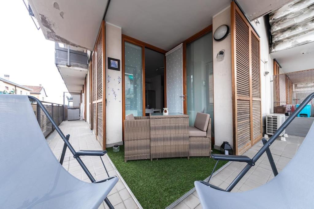 Appartamento Caterina A 5 Minuti Da Milano Fiere E San Siro Con Wifi-Netflix-Free Parking Exterior photo