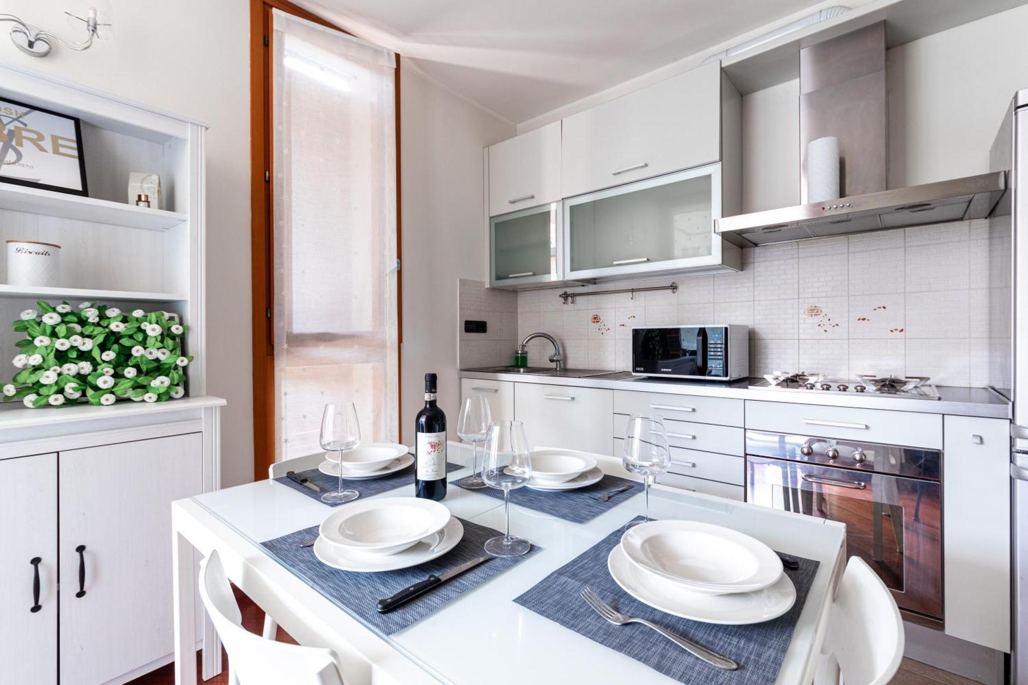 Appartamento Caterina A 5 Minuti Da Milano Fiere E San Siro Con Wifi-Netflix-Free Parking Exterior photo